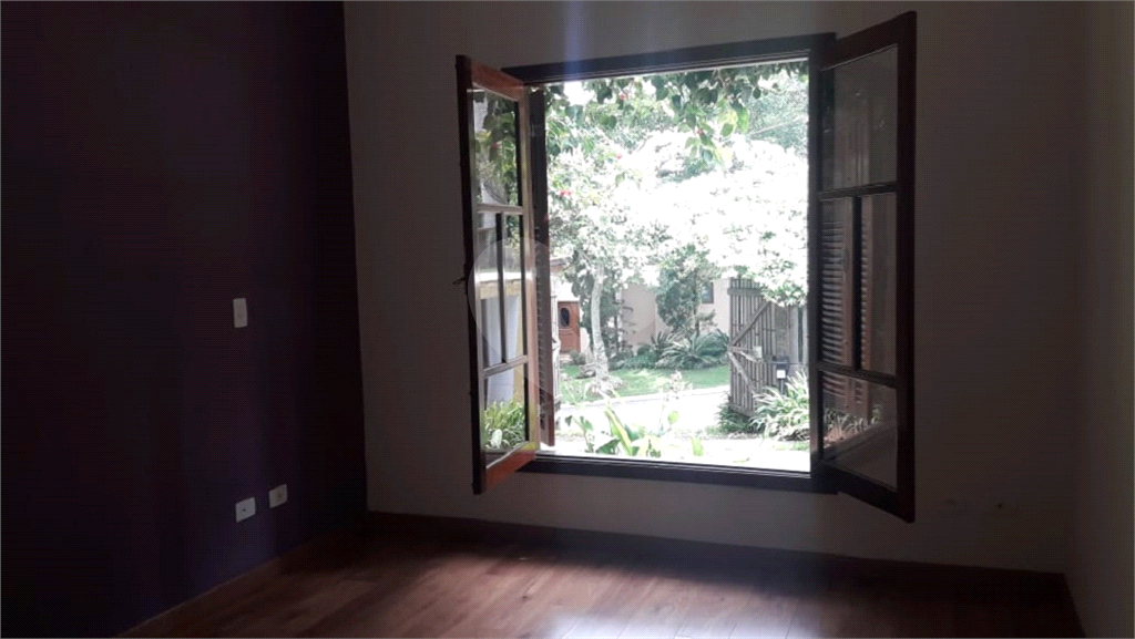 Casa no condomínio Vila Verde em Itapevi