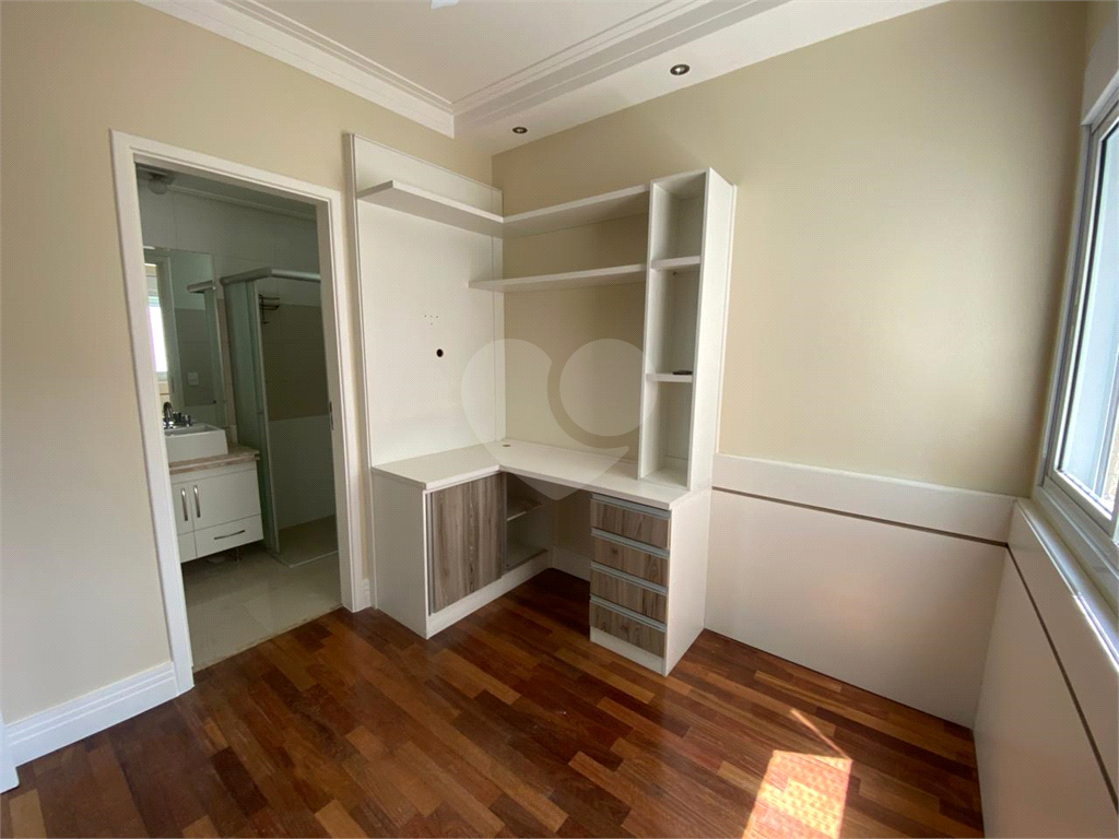 Apartamento com 3 suítes e varanda gourmet em Santana