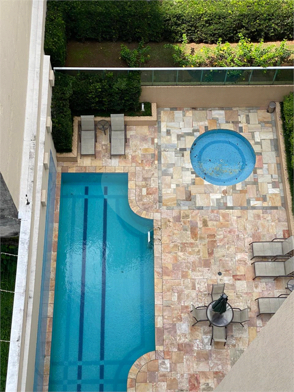 Apartamento com 3 suítes e varanda gourmet em Santana