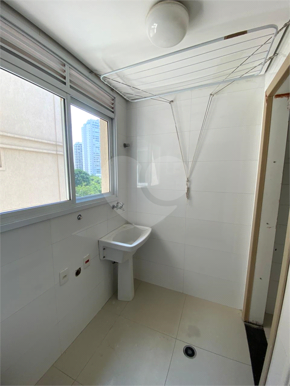 Apartamento com 3 suítes e varanda gourmet em Santana