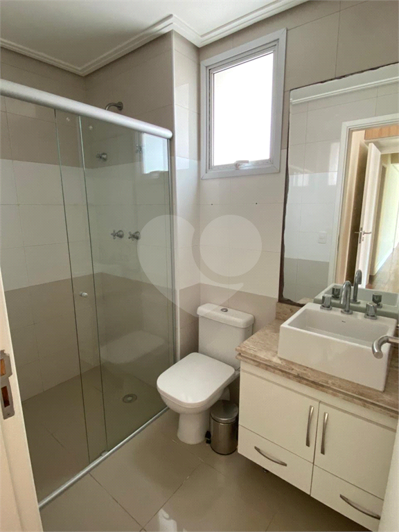 Apartamento com 3 suítes e varanda gourmet em Santana