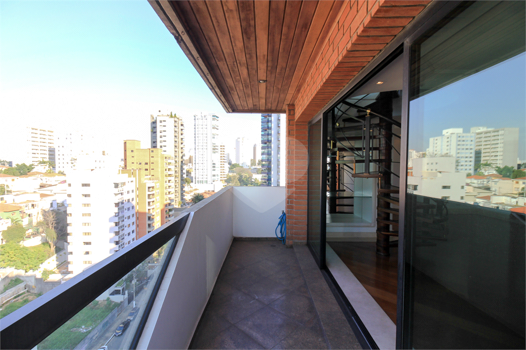 Espetacular Apartamento Triplex Totalmente Reformado.