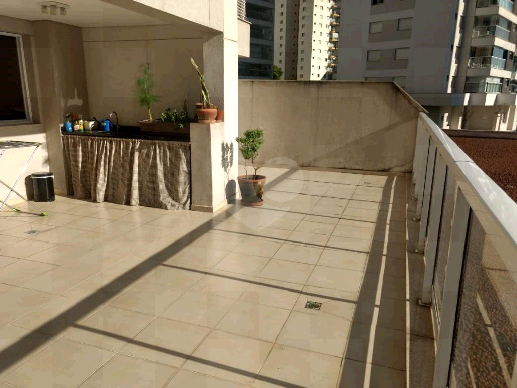 APARTAMENTO em JABAQUARA