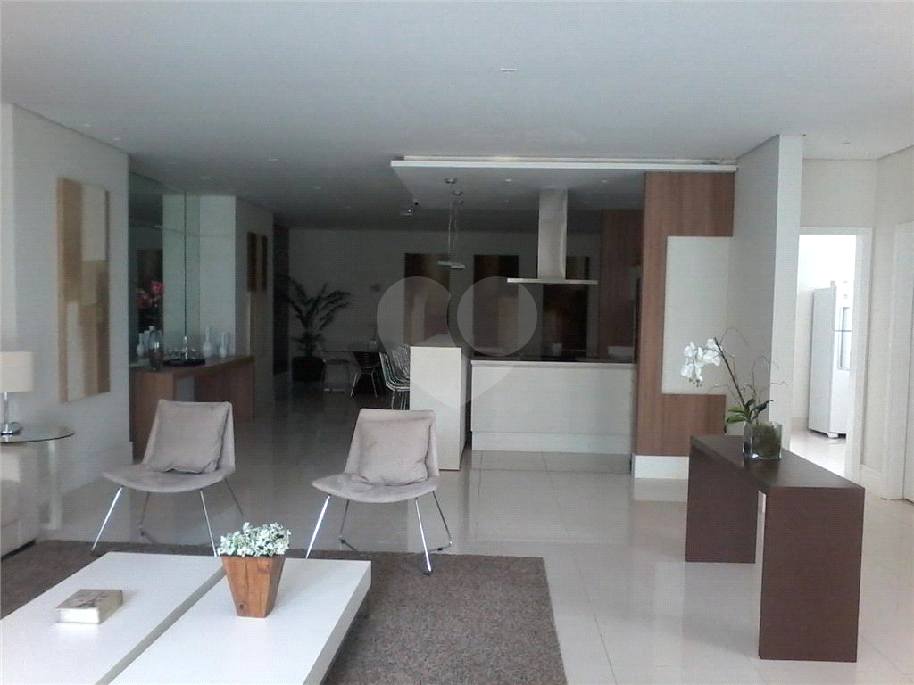 APARTAMENTO em JABAQUARA