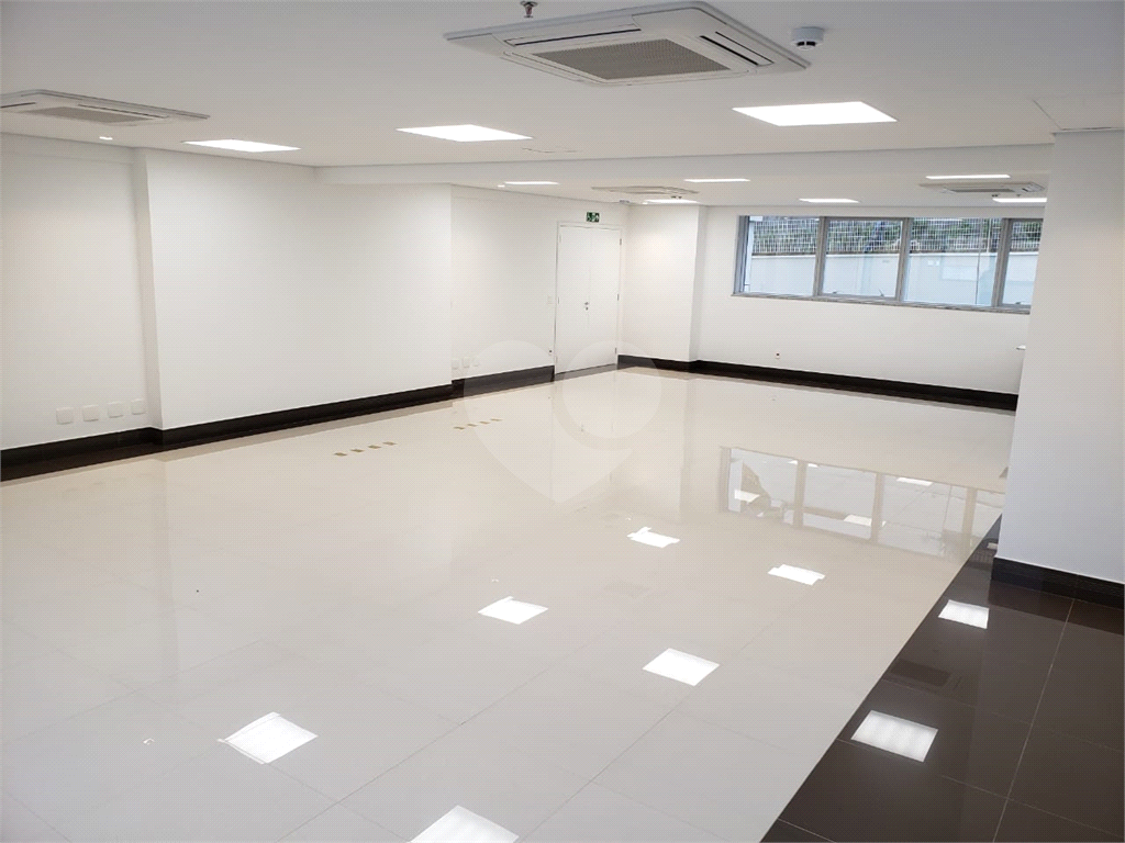 Sala Comercial em Santana no Edifício Brasília Corporate