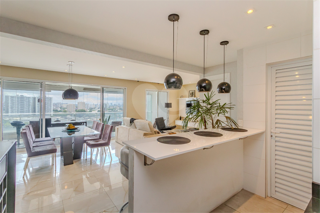 Apartamento com 3 suítes na Lapa 