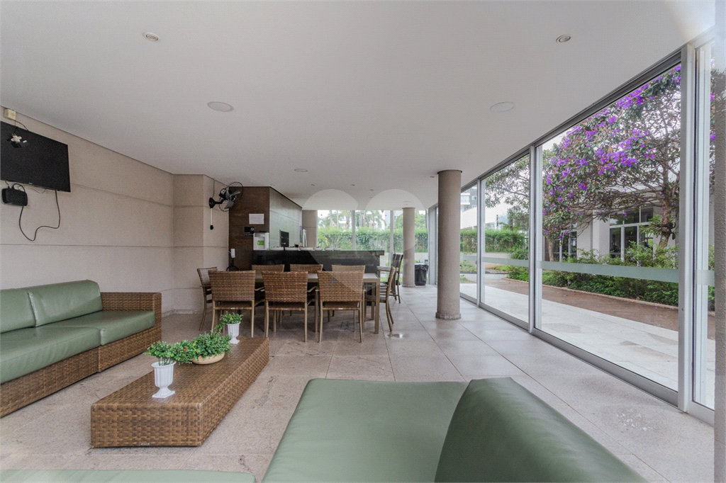 Apartamento com 3 suítes na Lapa 