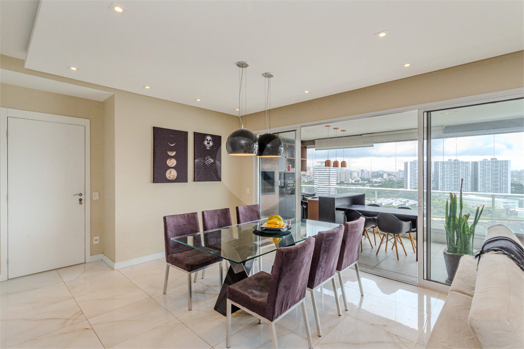 Apartamento com 3 suítes na Lapa 