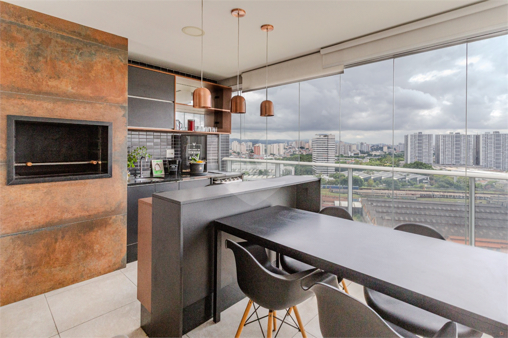 Apartamento com 3 suítes na Lapa 