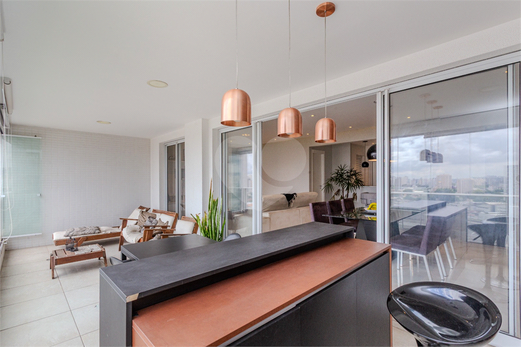 Apartamento com 3 suítes na Lapa 