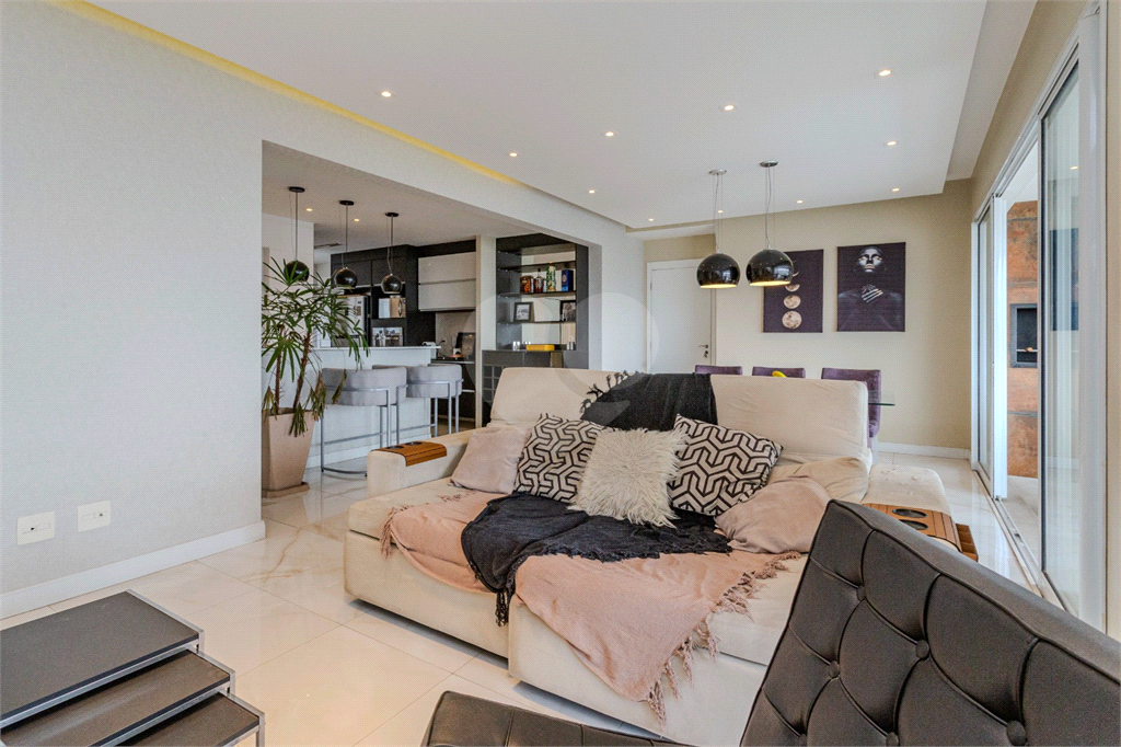 Apartamento com 3 suítes na Lapa 