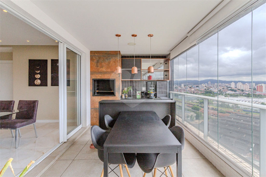 Apartamento com 3 suítes na Lapa 