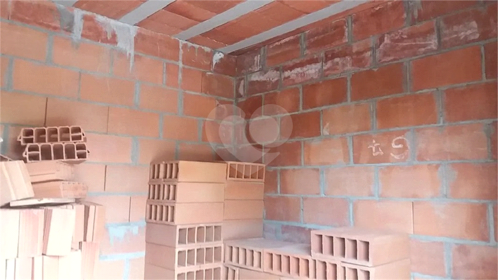 Terreno de 275m² a venda em Santana