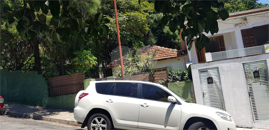 Terreno de 275m² a venda em Santana