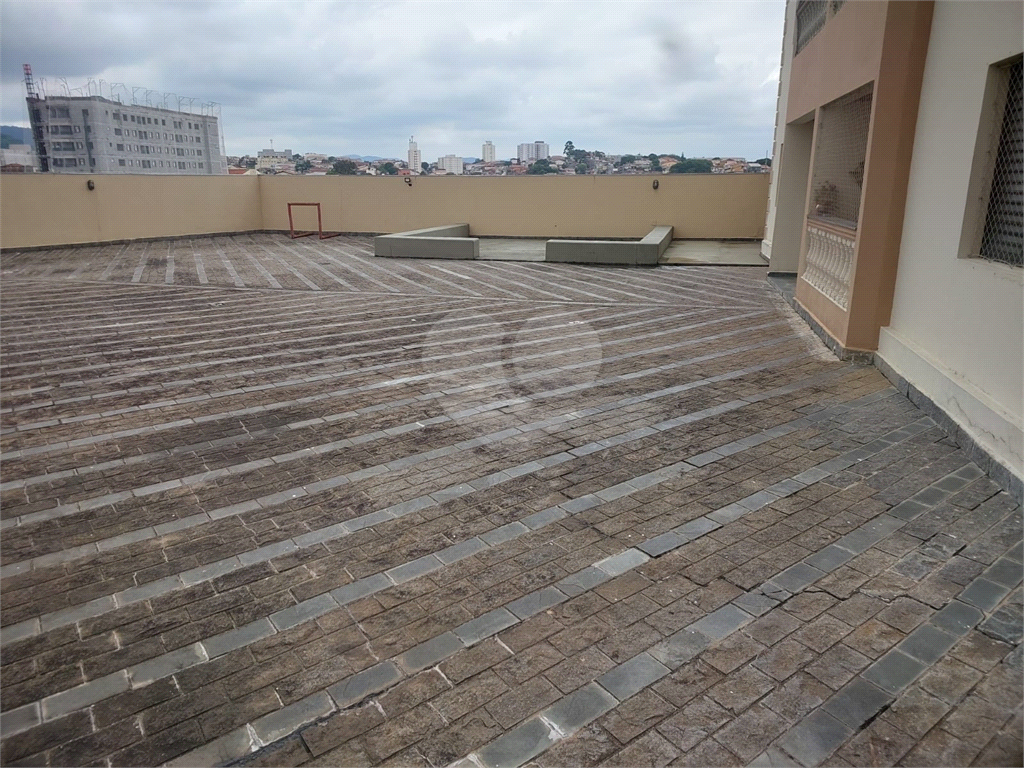 Apartamento na Vila Mazzei, com 2 dormitórios, sala com 2 ambientes, banheiro com gabinete e box, va