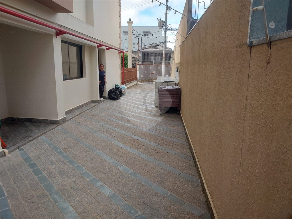 Apartamento na Vila Mazzei, com 2 dormitórios, sala com 2 ambientes, banheiro com gabinete e box, va