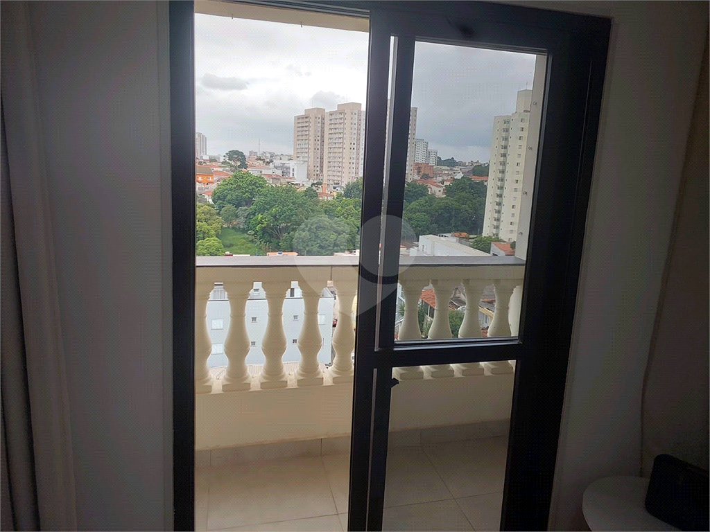 Apartamento na Vila Mazzei, com 2 dormitórios, sala com 2 ambientes, banheiro com gabinete e box, va