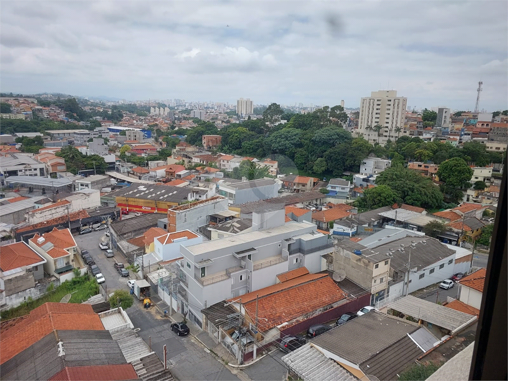 Apartamento na Vila Mazzei, com 2 dormitórios, sala com 2 ambientes, banheiro com gabinete e box, va