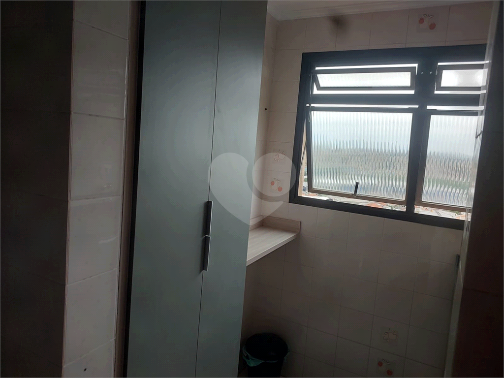 Apartamento na Vila Mazzei, com 2 dormitórios, sala com 2 ambientes, banheiro com gabinete e box, va