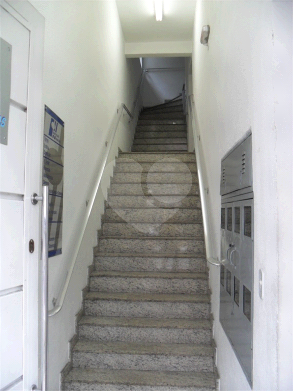 Prédio Comercial/ Santana , na Dr. Zuquim / 800 m2 / Testada com 18,50 metros. Térreo e 3 pavimentos