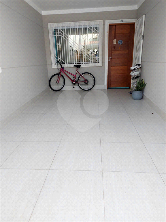 Sobrado novo no Tucuruvi com 3 suítes e 2 vagas. Pronto para morar