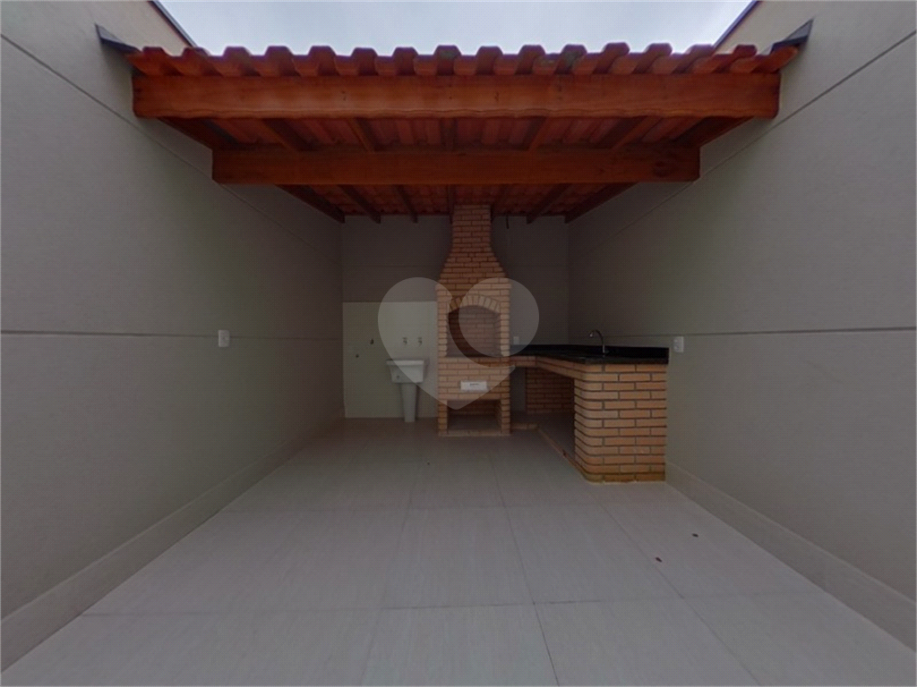 Sobrado novo no Tucuruvi com 3 suítes e 2 vagas. Pronto para morar