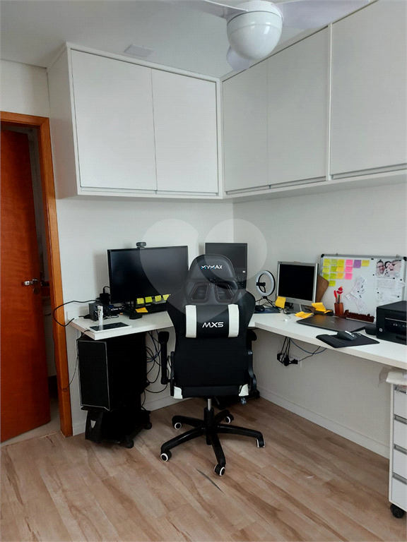 Sobrado novo no Tucuruvi com 3 suítes e 2 vagas. Pronto para morar
