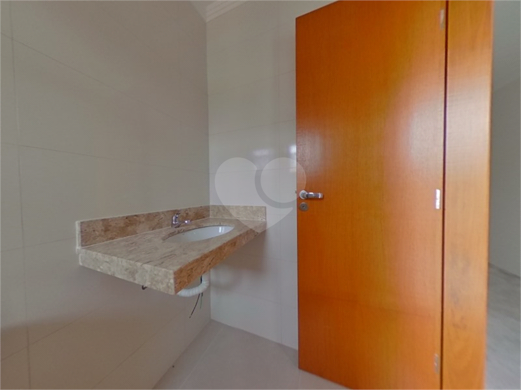 Sobrado novo no Tucuruvi com 3 suítes e 2 vagas. Pronto para morar