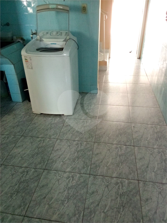 Sobrado localizado na Parada Inglesa, com 4 dormitórios, 1suíte 2 vagas de garagem