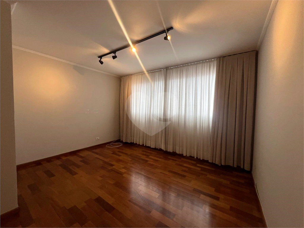 Apartamento  no Bairro da Água Fria. 