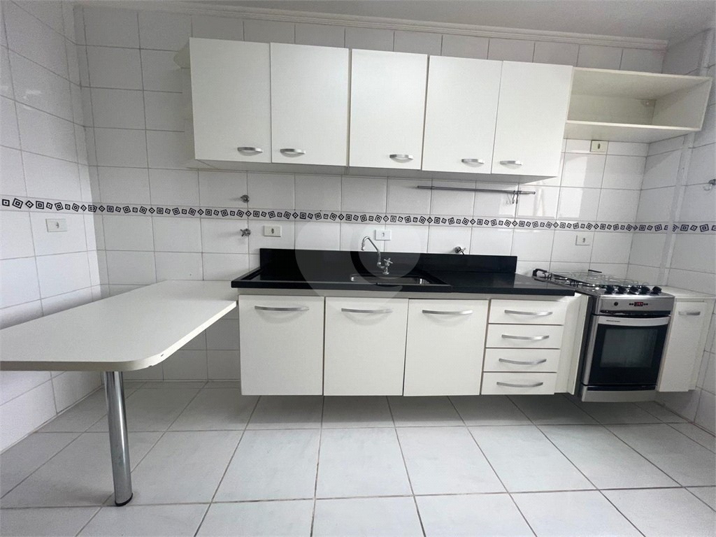 Apartamento  no Bairro da Água Fria. 