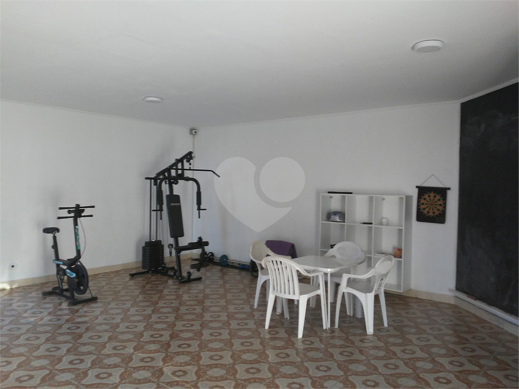 Apartamento  no Bairro da Água Fria. 