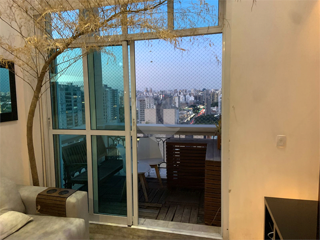 Duplex para à venda com 2 quartos 1 sala e 2 vagas de garagem 