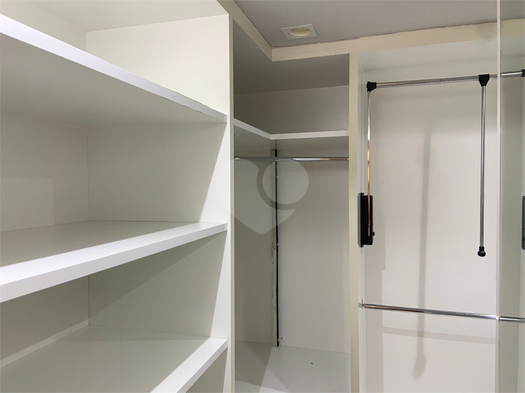 Duplex para à venda com 2 quartos 1 sala e 2 vagas de garagem 