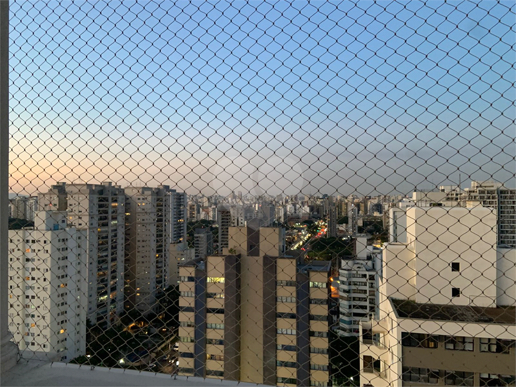 Duplex para à venda com 2 quartos 1 sala e 2 vagas de garagem 