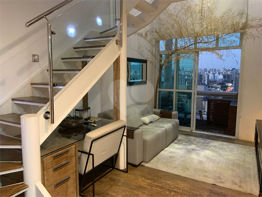 Duplex para à venda com 2 quartos 1 sala e 2 vagas de garagem 