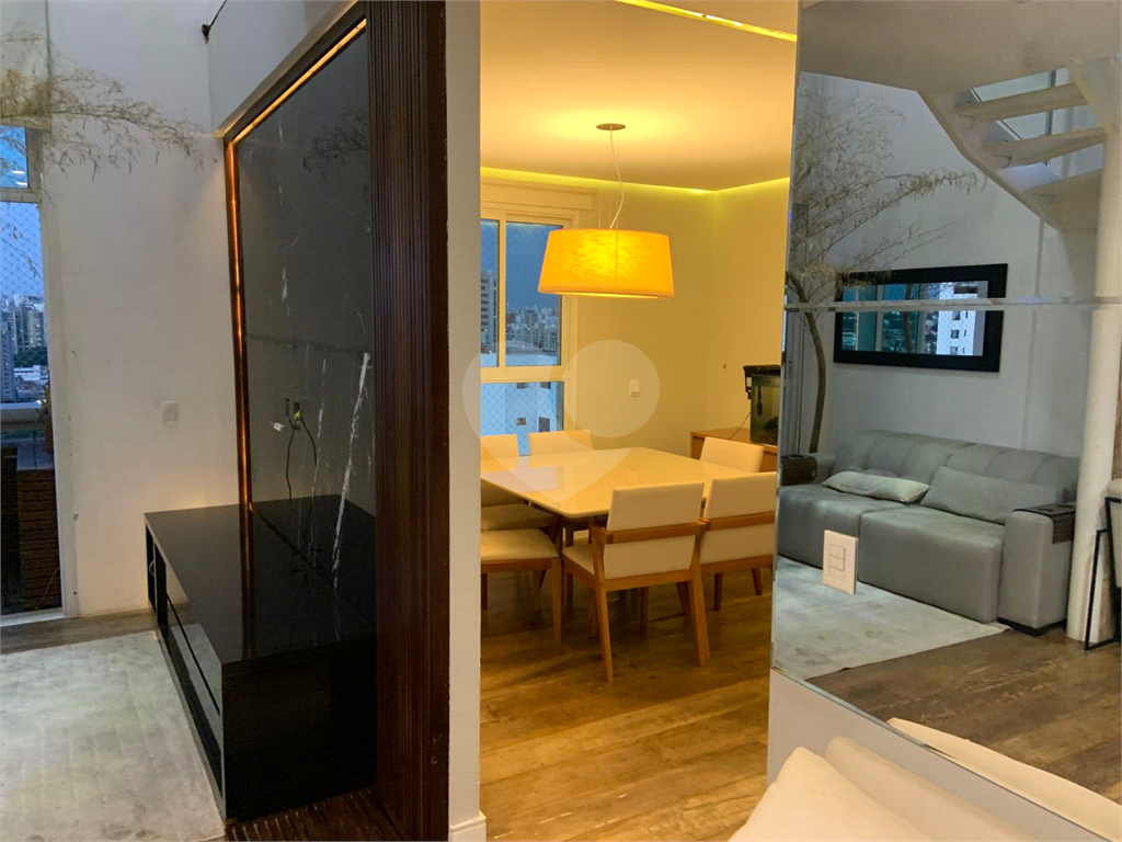 Duplex para à venda com 2 quartos 1 sala e 2 vagas de garagem 
