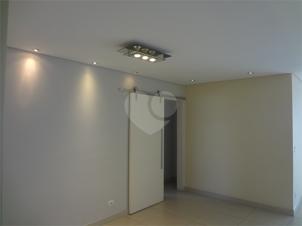 APARTAMENTO NO ALTO DE SANTANA 