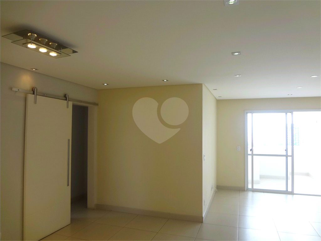 APARTAMENTO NO ALTO DE SANTANA 