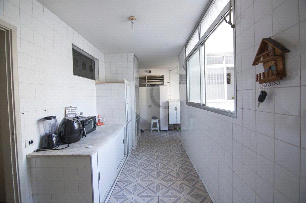 Apartamento à venda com 3 quartos, 262m² - Foto 17