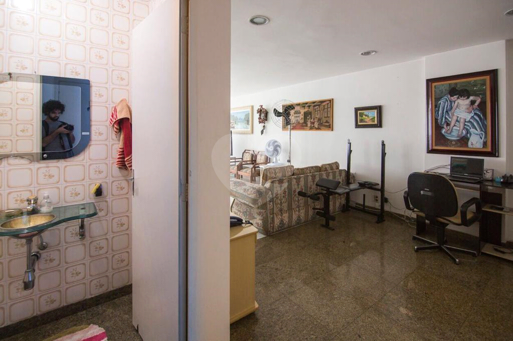 Apartamento à venda com 3 quartos, 262m² - Foto 4