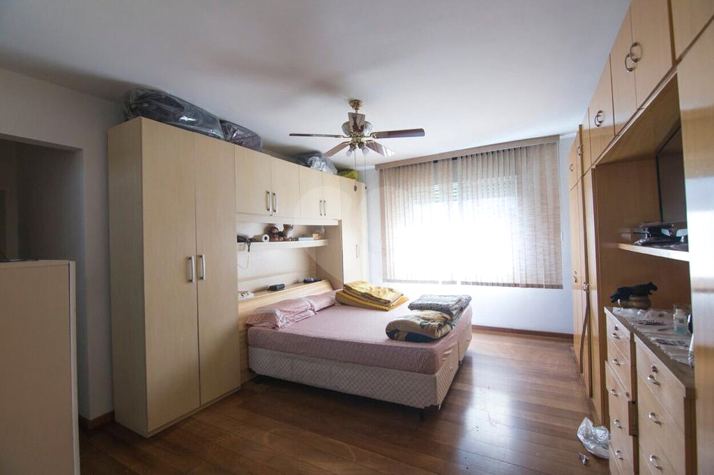 Apartamento à venda com 3 quartos, 262m² - Foto 9