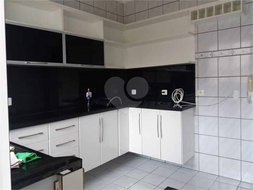 Casa de Condomínio à venda com 3 quartos, 120m² - Foto 3