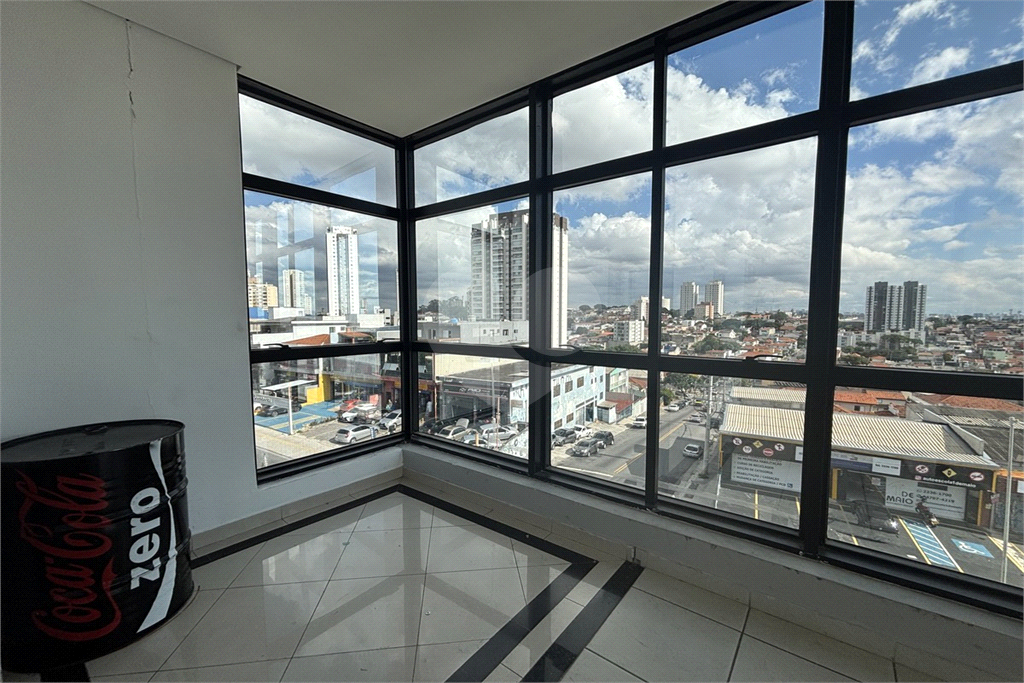 SÃO 10 SALAS EM UM ANDAR , PRÉDIO COMERCIAL. 