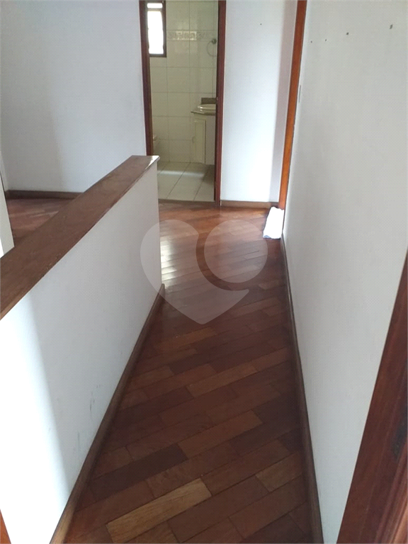 Sobrado Triplex no Jardim Guapira com 350 metros quadrados. 4 dormitórios sendo 1 suíte