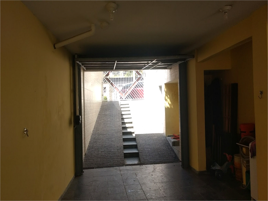Sobrado Triplex no Jardim Guapira com 350 metros quadrados. 4 dormitórios sendo 1 suíte