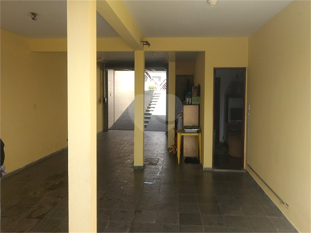 Sobrado Triplex no Jardim Guapira com 350 metros quadrados. 4 dormitórios sendo 1 suíte