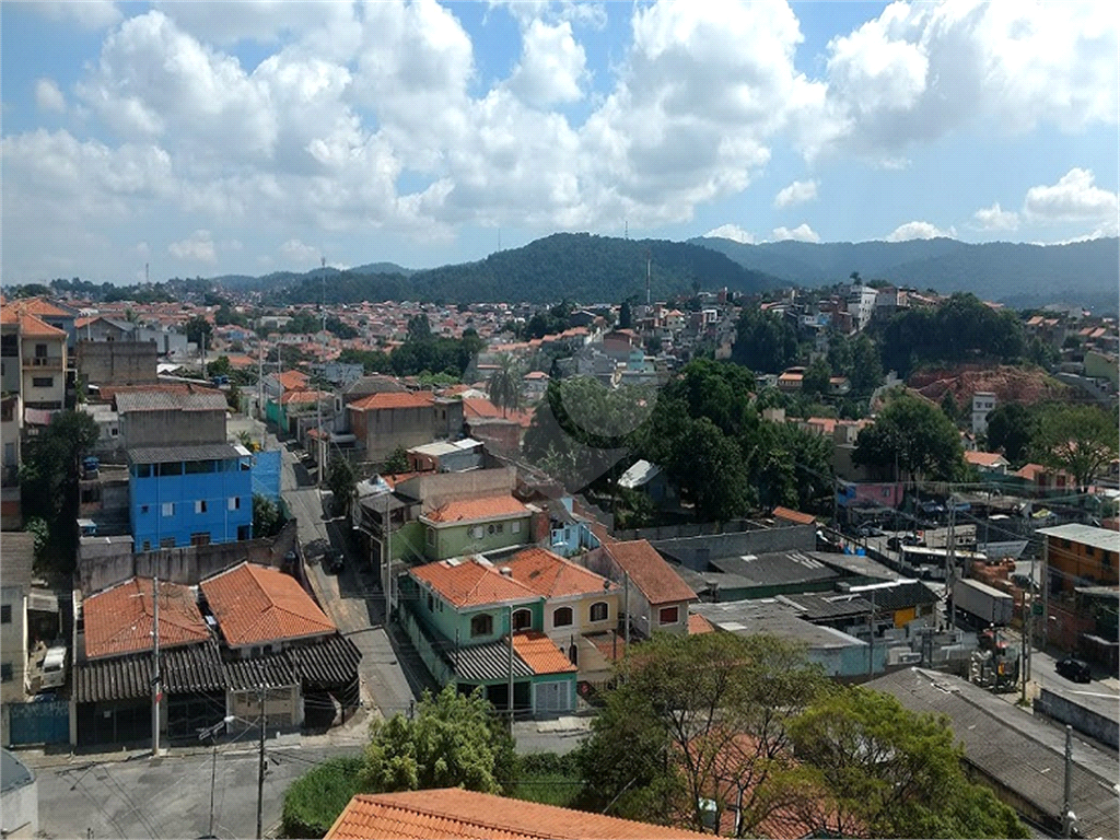 Sobrado Triplex no Jardim Guapira com 350 metros quadrados. 4 dormitórios sendo 1 suíte