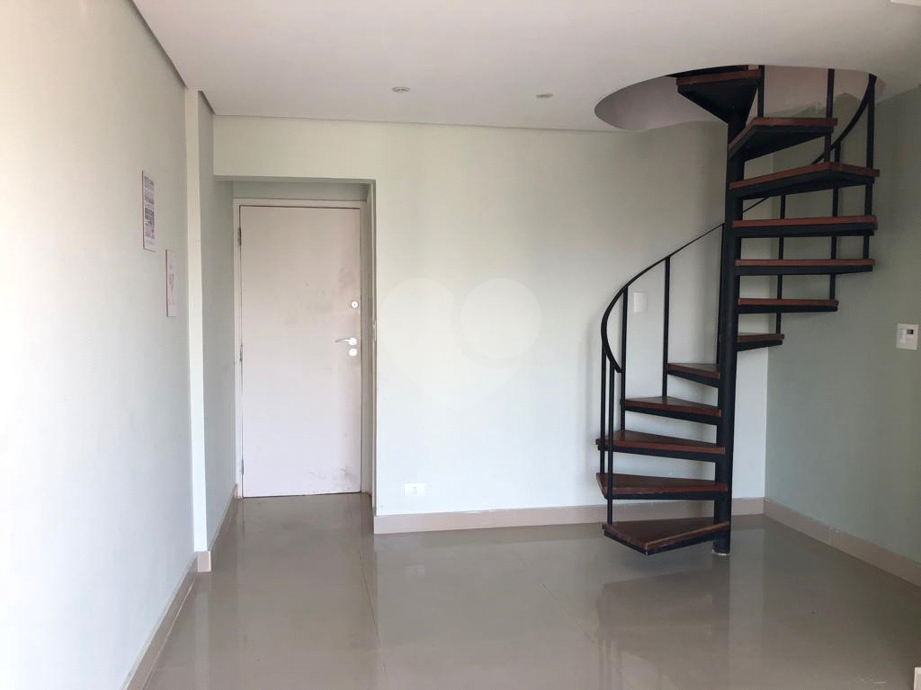 COBERTURA em CASA VERDE
