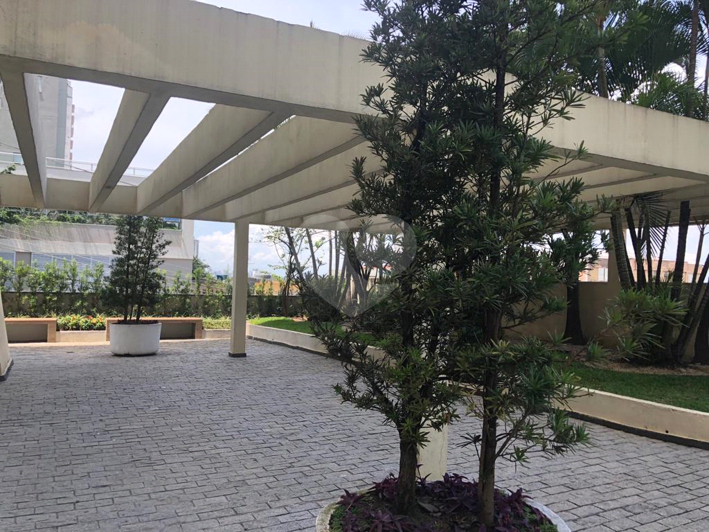 COBERTURA em CASA VERDE